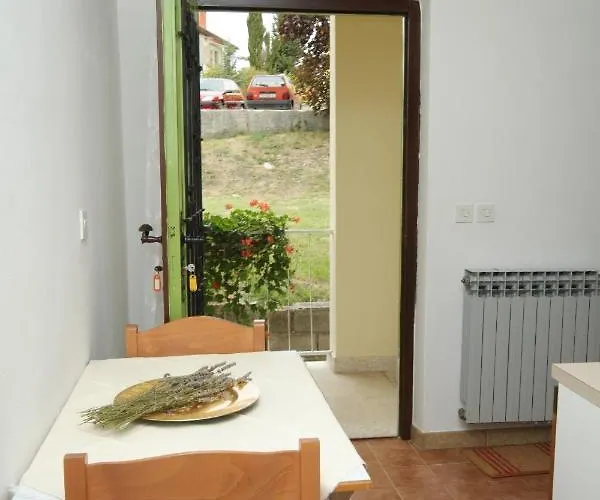 7468a * Labin (Istria)